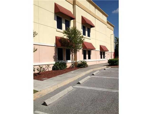More Photos Of 4050 Westgate Ave, West Palm Beach Showroom For Lease