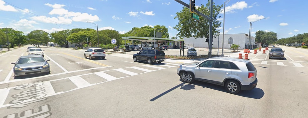 Primary Photo Of 1301 NE 4th Ave, Fort Lauderdale Service Station For Sale