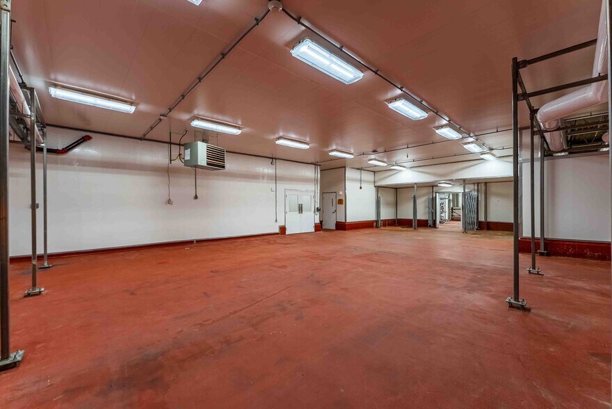 More Photos Of 500 Barrydowne Rd, Sudbury Manufacturing For Sale