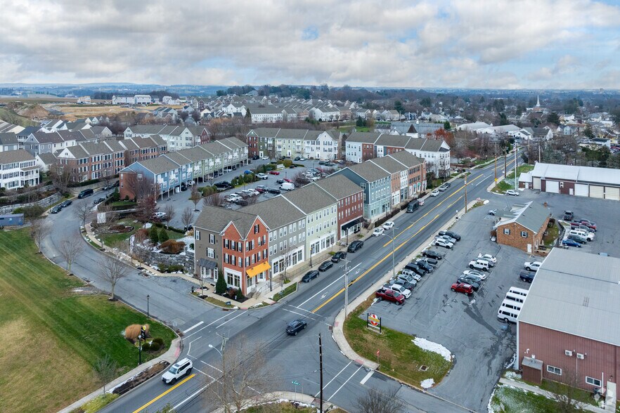 More Photos Of 104 Merchant Ave, Mount Joy Apartments For Lease