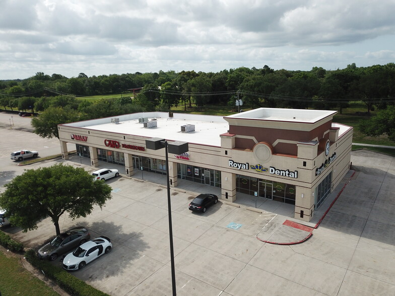 More Photos Of 1921 N Main St, Pearland Unknown For Lease