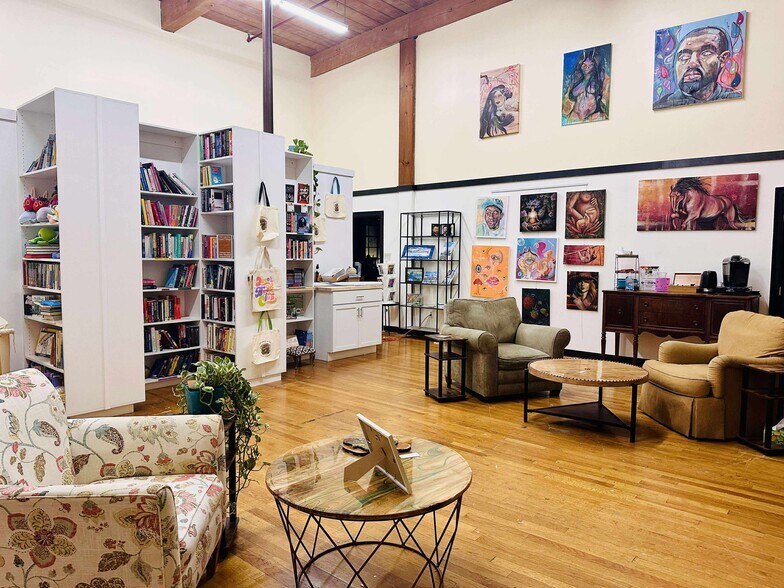 More Photos Of 418 Quequechan St, Fall River Light Manufacturing For Sale