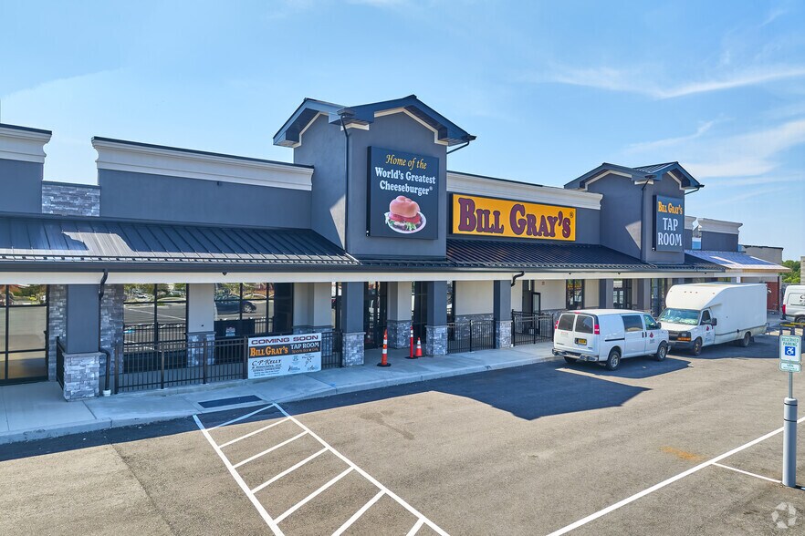 More Photos Of 964 Ridge Rd, Webster Storefront For Lease