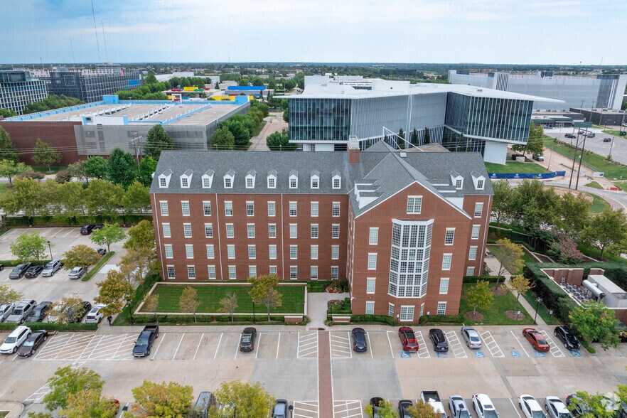 More Photos Of 6001 N Classen Blvd, Oklahoma City Office For Lease