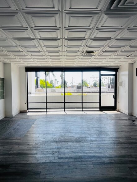 Primary Photo Of 1711 Winona Blvd, Los Angeles Loft Creative Space For Lease