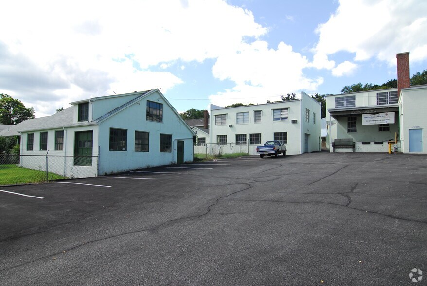 More Photos Of 306 Division St, Boonton Warehouse For Lease