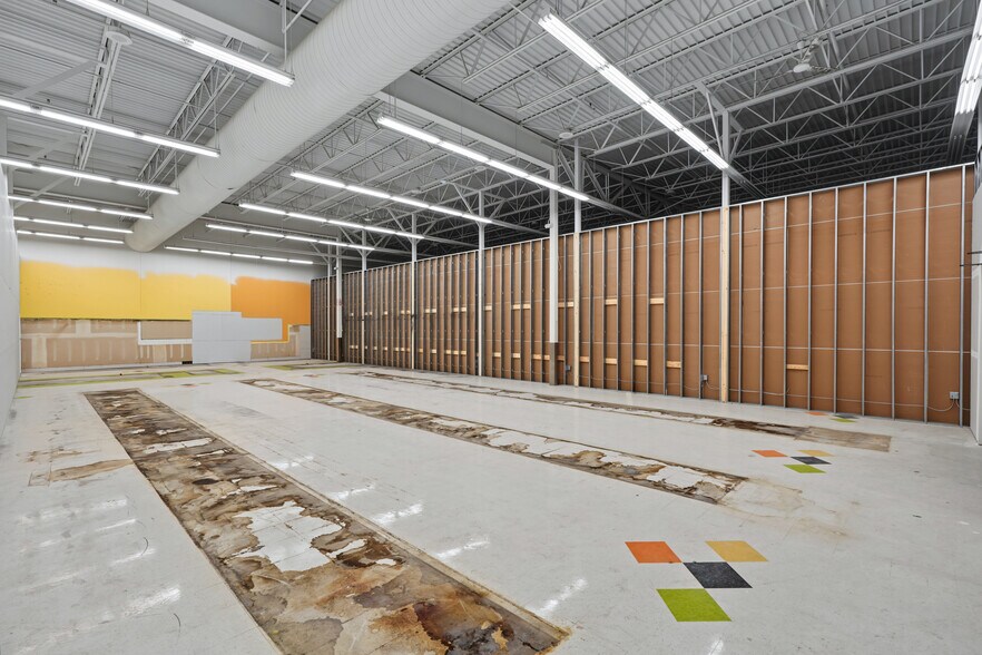 More Photos Of 17158 County Highway J, Chippewa Falls Supermarket For Lease