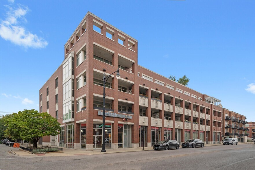 More Photos Of 1720 W North Ave, Chicago Storefront Retail Office For Lease