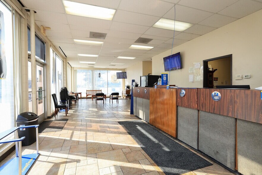 More Photos Of 2650 W I-20, Grand Prairie Unknown For Lease