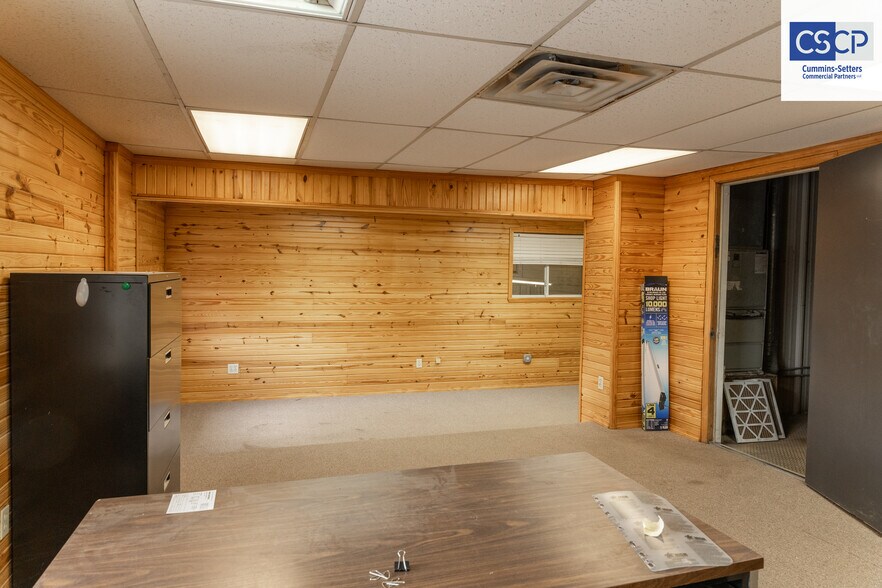 More Photos Of 1175 State Hwy 19, Chickasha Manufacturing For Lease