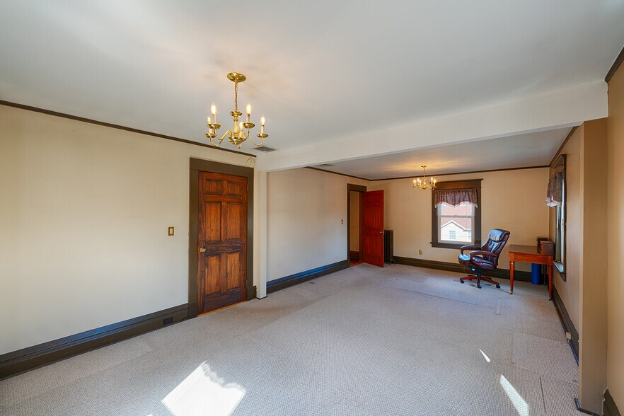 More Photos Of 105 Gleneida Ave, Carmel Office For Sale