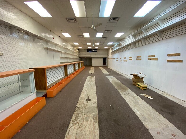 More Photos Of 171 Newark Ave, Jersey City Storefront Retail Office For Lease