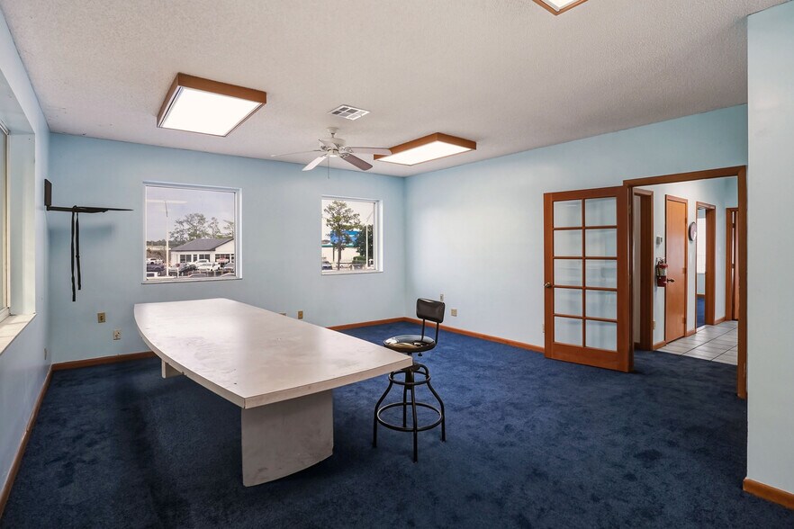 More Photos Of 1803 3rd St Sw, Winter Haven General Retail For Lease