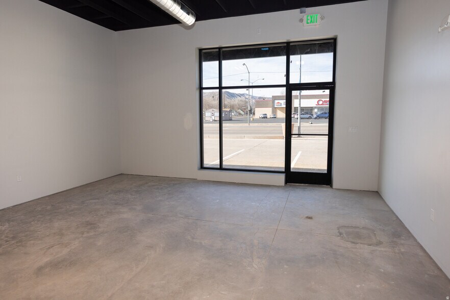 More Photos Of 385 S Main St, Richfield Storefront For Lease