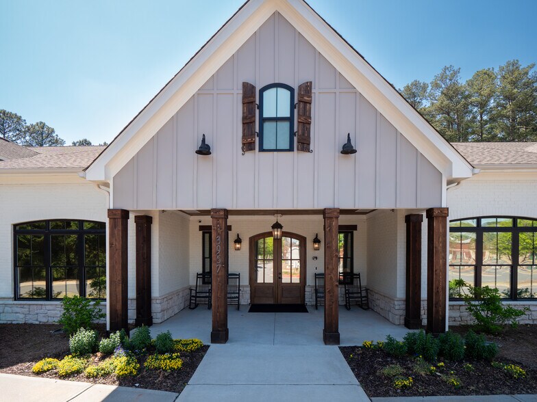 More Photos Of 3957 S Main St, Acworth Office For Sale