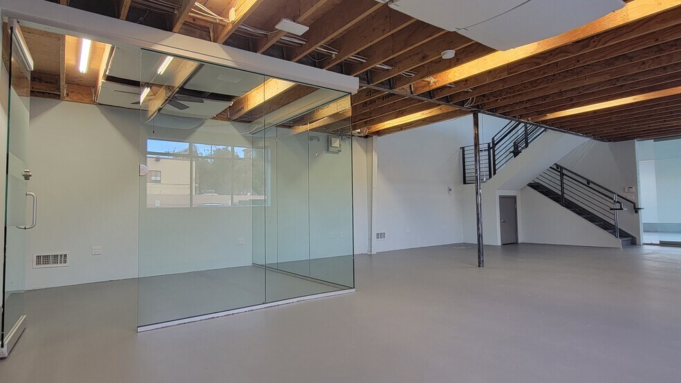 More Photos Of 277 Carolina St, San Francisco Flex For Lease