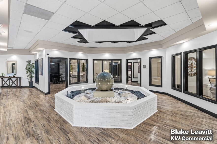 Primary Photo Of 5844 S Pecos Rd, Las Vegas Medical For Sale