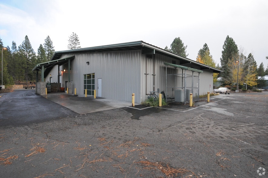 More Photos Of 56857 Enterprise Dr, Sunriver General Retail For Lease