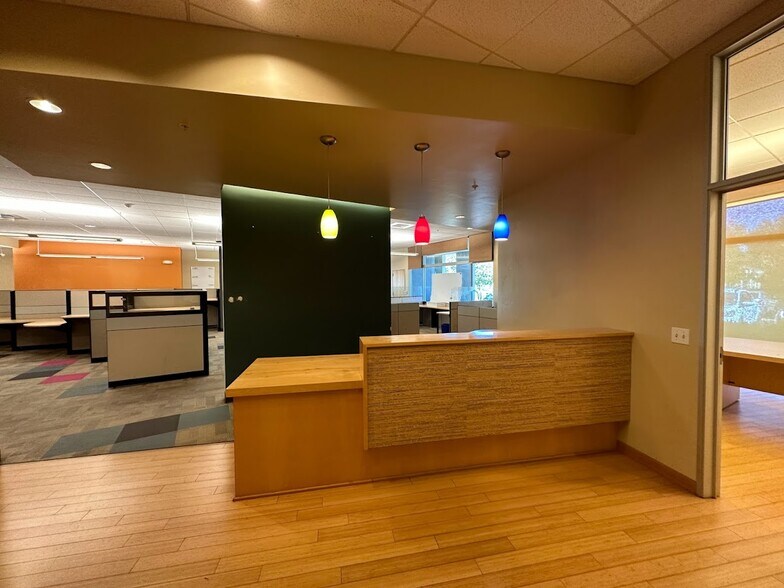 More Photos Of 689 Tank Farm Rd, San Luis Obispo Loft Creative Space For Lease
