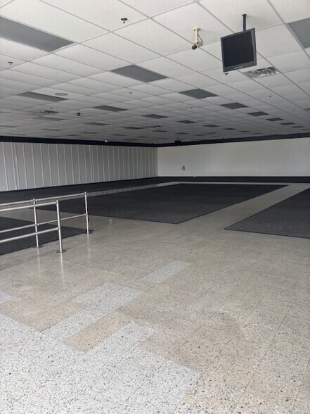 More Photos Of 965 Highway 80 W, Demopolis Unknown For Lease