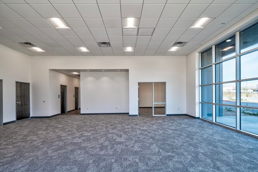 More Photos Of 12460 N Dysart Rd, El Mirage Warehouse For Lease