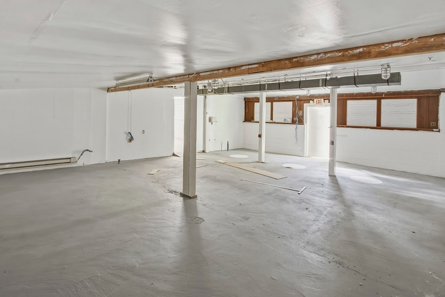More Photos Of 50 Clara St, Landisville Warehouse For Sale
