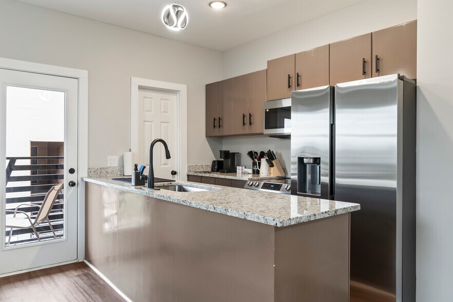 More Photos Of 1807 Logan Ave, Knoxville Multifamily For Sale