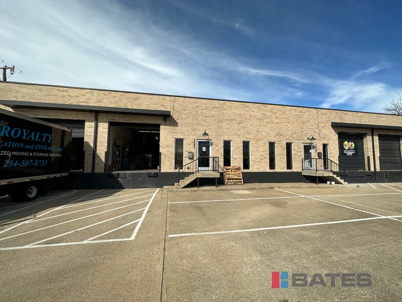 Primary Photo Of 1031 Quaker St, Dallas Distribution For Lease