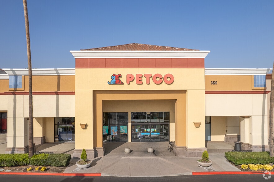 More Photos Of 3808-3860 Grand Ave, Chino Unknown For Lease