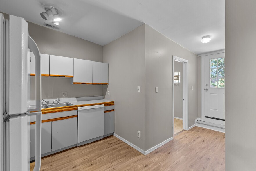 More Photos Of 1709 S 8th St, Saint Louis Apartments For Sale