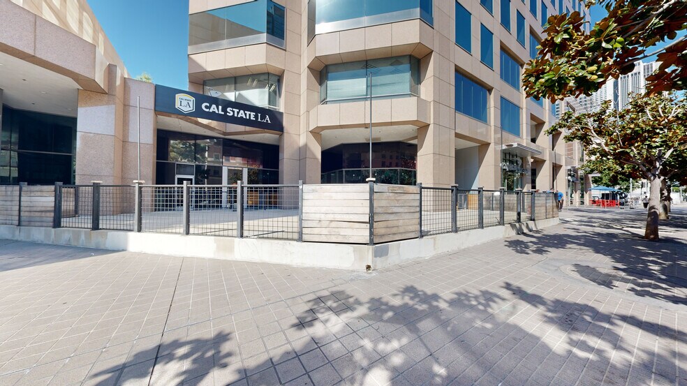 More Photos Of 801 S Grand Ave, Los Angeles Office For Lease