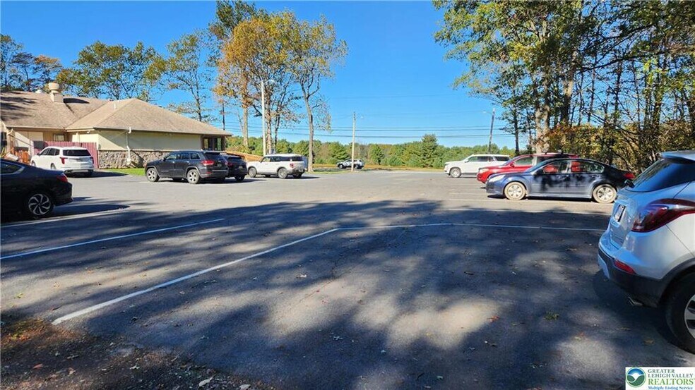 More Photos Of 874 Pa-903, Jim Thorpe General Retail For Sale