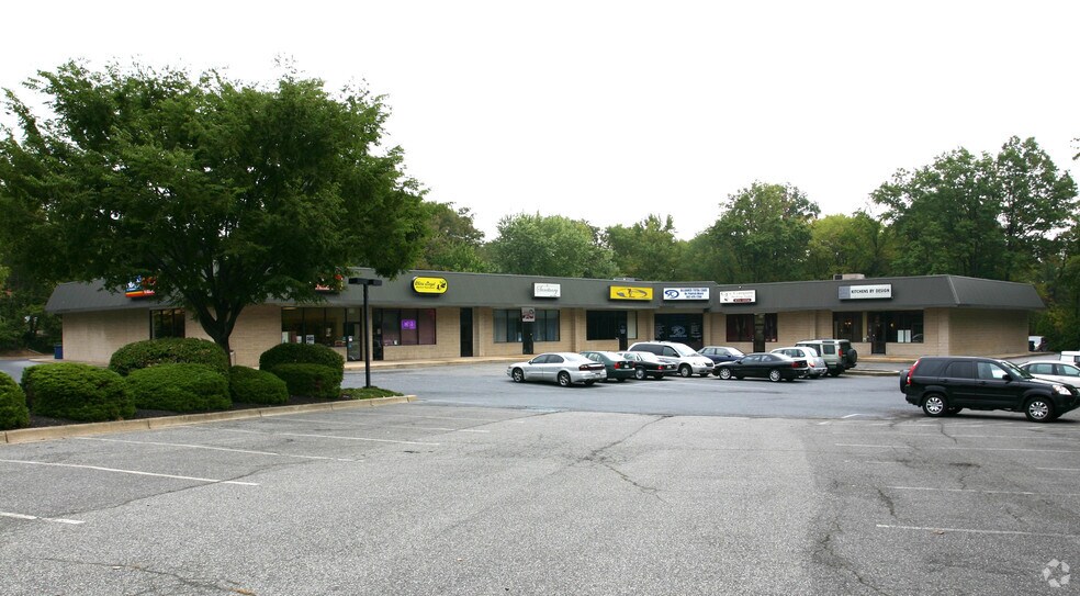 More Photos Of 1843-1855 Marsh Rd, Wilmington Unknown For Lease