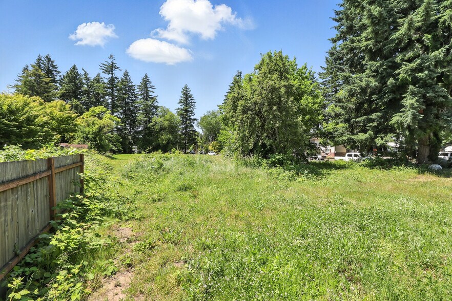 More Photos Of NE 5th and NE Cleveland, Gresham Land For Sale