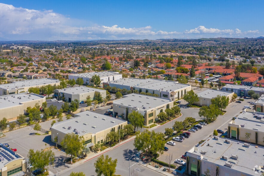 More Photos Of 11801 Pierce St, Riverside Office For Lease