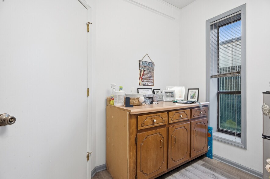 More Photos Of 411 Western Blvd, Jacksonville Medical For Lease