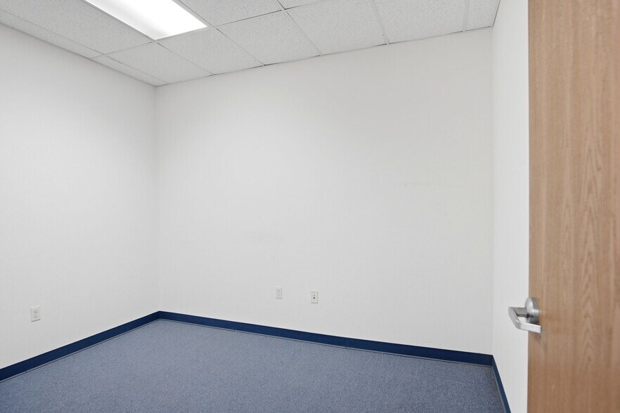 More Photos Of 5256 Pirrone Ct, Salida Warehouse For Lease