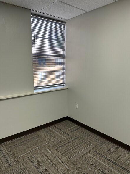 More Photos Of 266 S Cleveland St, Memphis Medical For Lease
