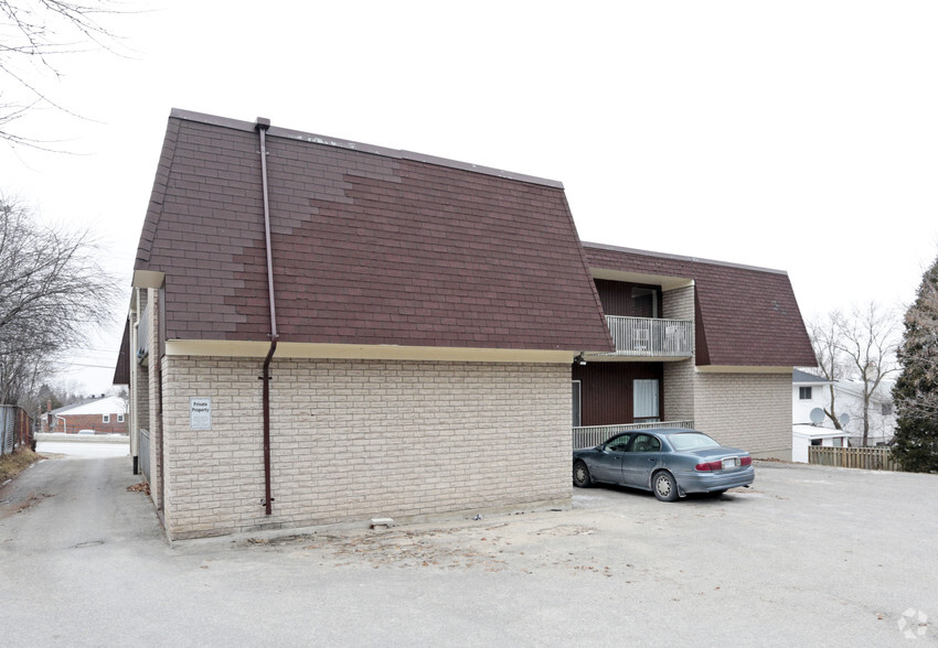 Primary Photo Of 180 Willow Rd, Guelph Apartments For Sale