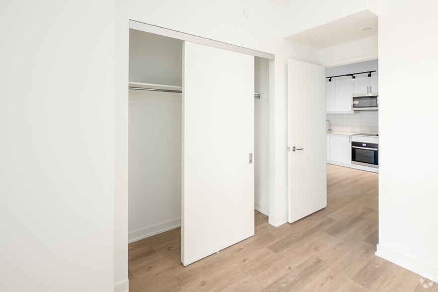 More Photos Of 9 Croham Rd, Toronto Apartments For Lease