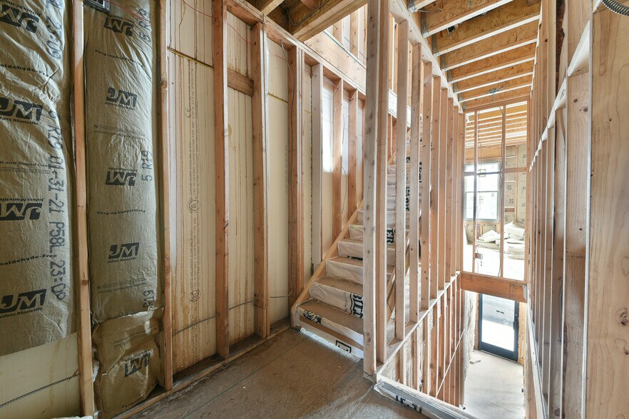 More Photos Of 1808 Frankford Ave, Philadelphia Storefront Retail Residential For Sale