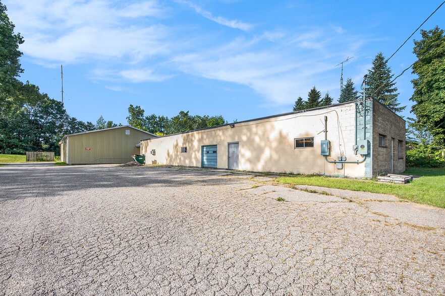 More Photos Of 3344 E Bristol Rd, Burton Warehouse For Sale