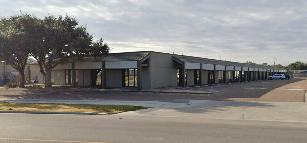 More Photos Of 4639 Corona Dr, Corpus Christi Showroom For Lease