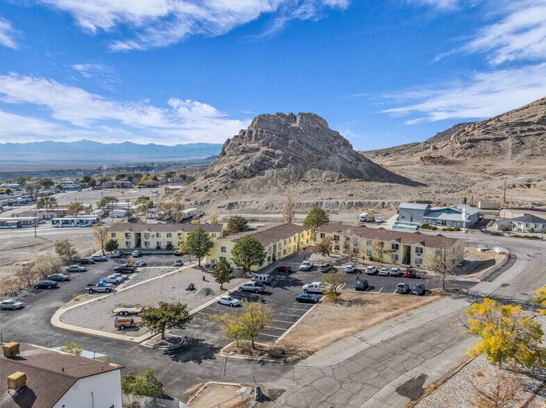 More Photos Of 108 Gardenia Way, Wendover Apartments For Sale