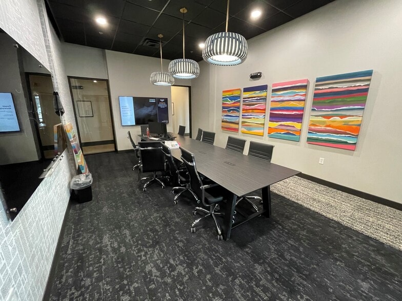 More Photos Of 1400 Main St, Clarksville Apartments For Lease