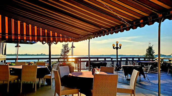 More Photos Of 2192 Niagara St, Buffalo Restaurant For Sale