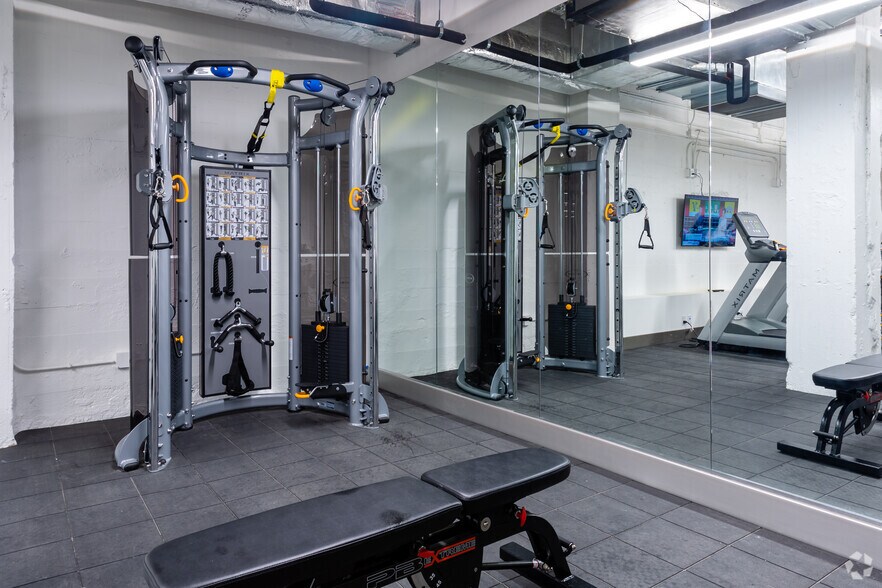 More Photos Of 1309 Main St, Dallas Multifamily For Sale