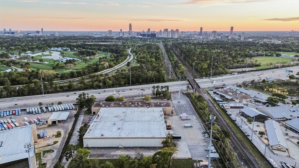 More Photos Of 6869 Old Katy Rd, Houston Flex For Lease