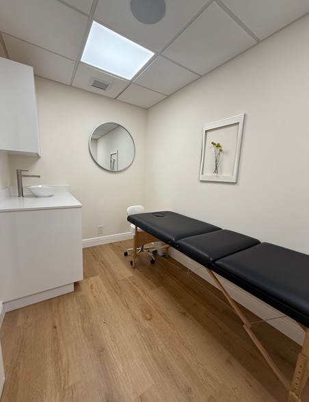 More Photos Of 60-80 S Federal Hwy, Boca Raton General Retail For Lease