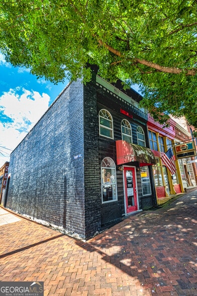 Primary Photo Of 15 Broad St, Newnan Storefront For Sale